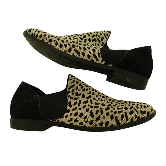 Skechers Memory Foam Stretch Fit Animal Print Comfort Slip on Loafers Size 6.5 - Picture 1 of 8